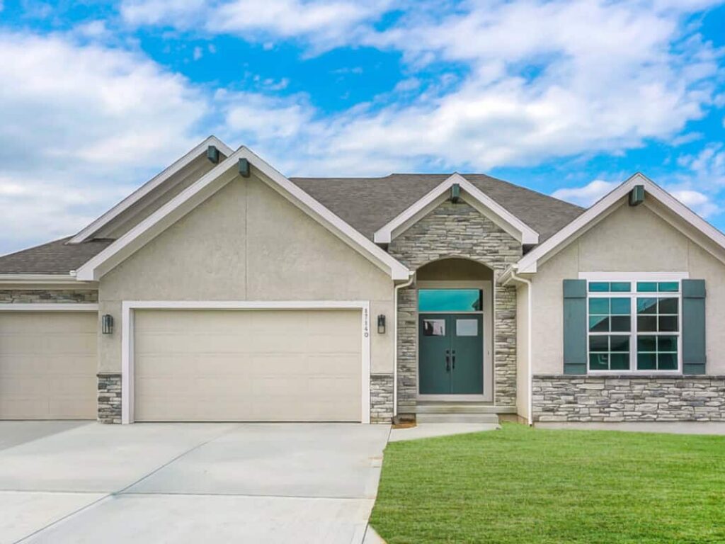 Classic Front Elevation Design By Comerio Homes